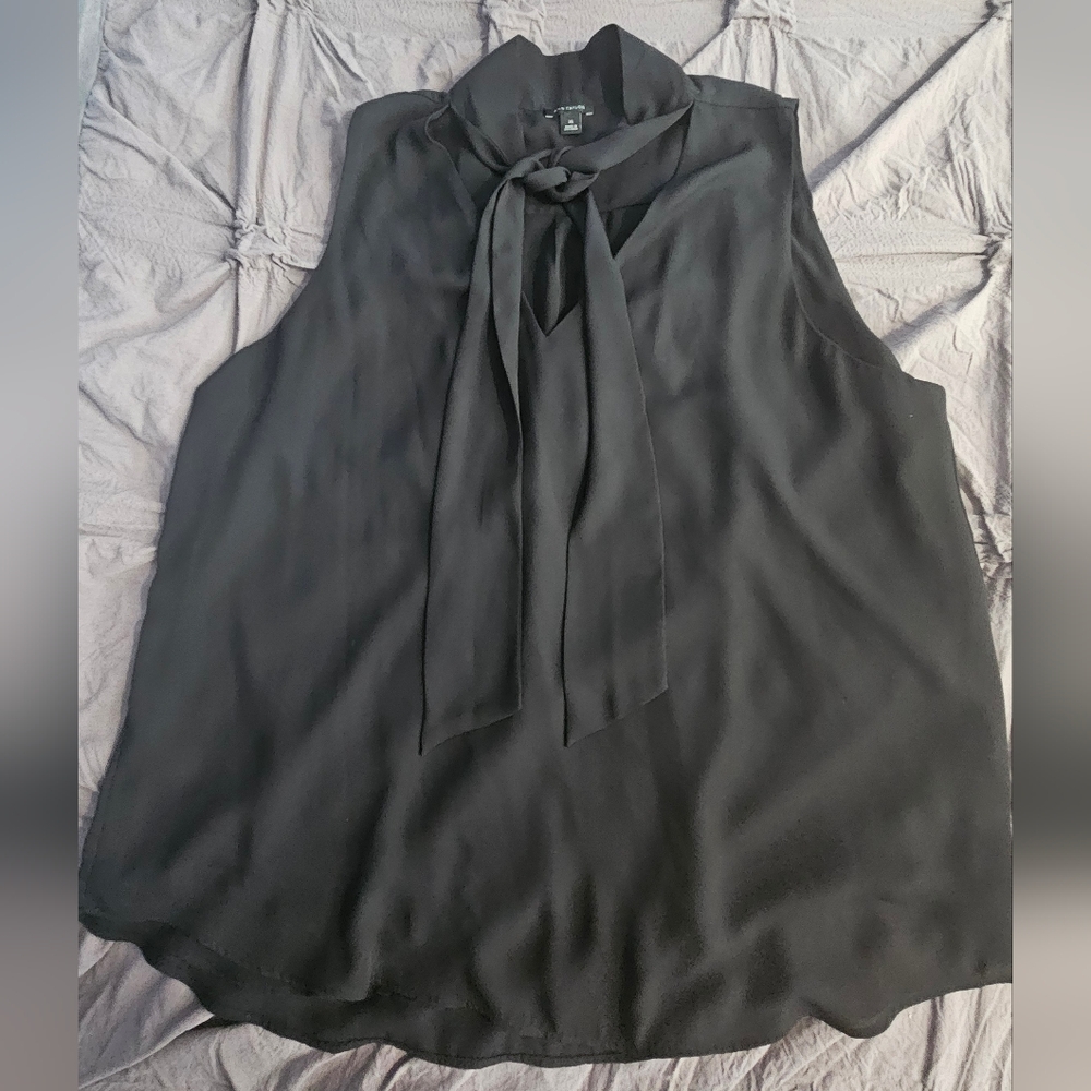 Ann Taylor Elegant Black Sleeveless Blouse